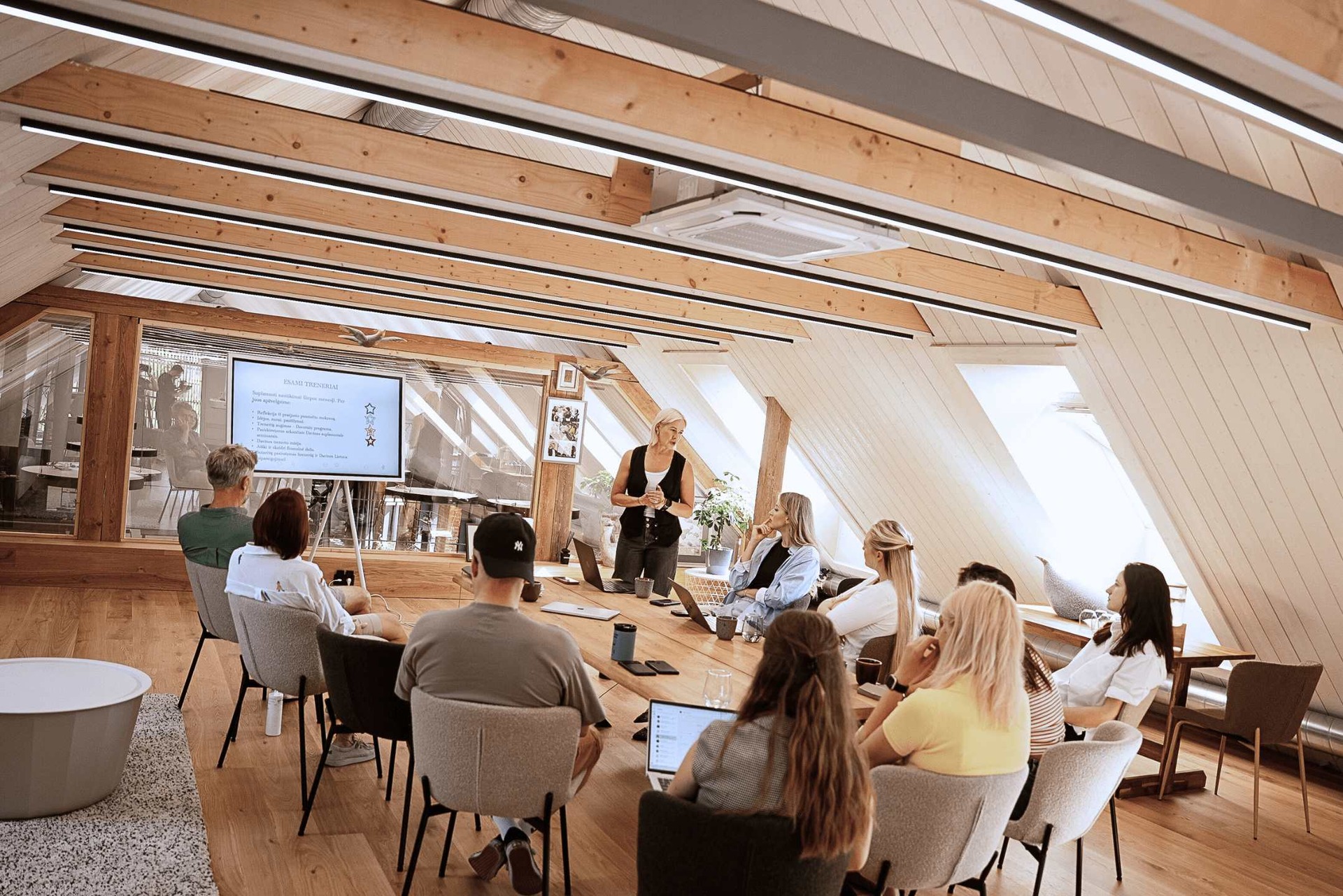 Mokymų ir seminarų salė Trakuose – Davines Ferma